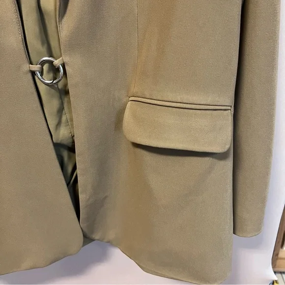 Classic Tan Blazer - Picture 5 of 7